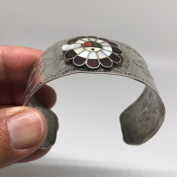 Vintage Native American cuff bangle sterling - Picture 2 of 5